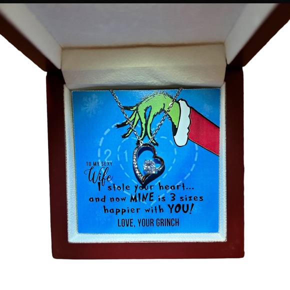 Christmas Necklace Love Pendant Jewelry with Message Card and Gift LED Box. - Picture 1 of 5